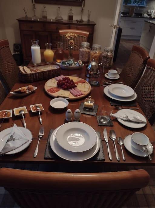 7 Burnside House Bed & Breakfast Kilmorack Екстериор снимка
